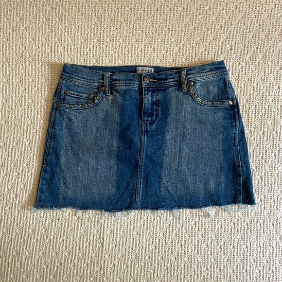 No Boundaries Dresses & Skirts - Y2K VINTAGE NO BOUNDARIES DENIM MINI SKIRT